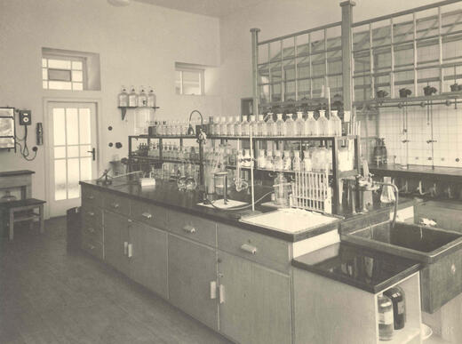 Standardní laboratoř (RY12)